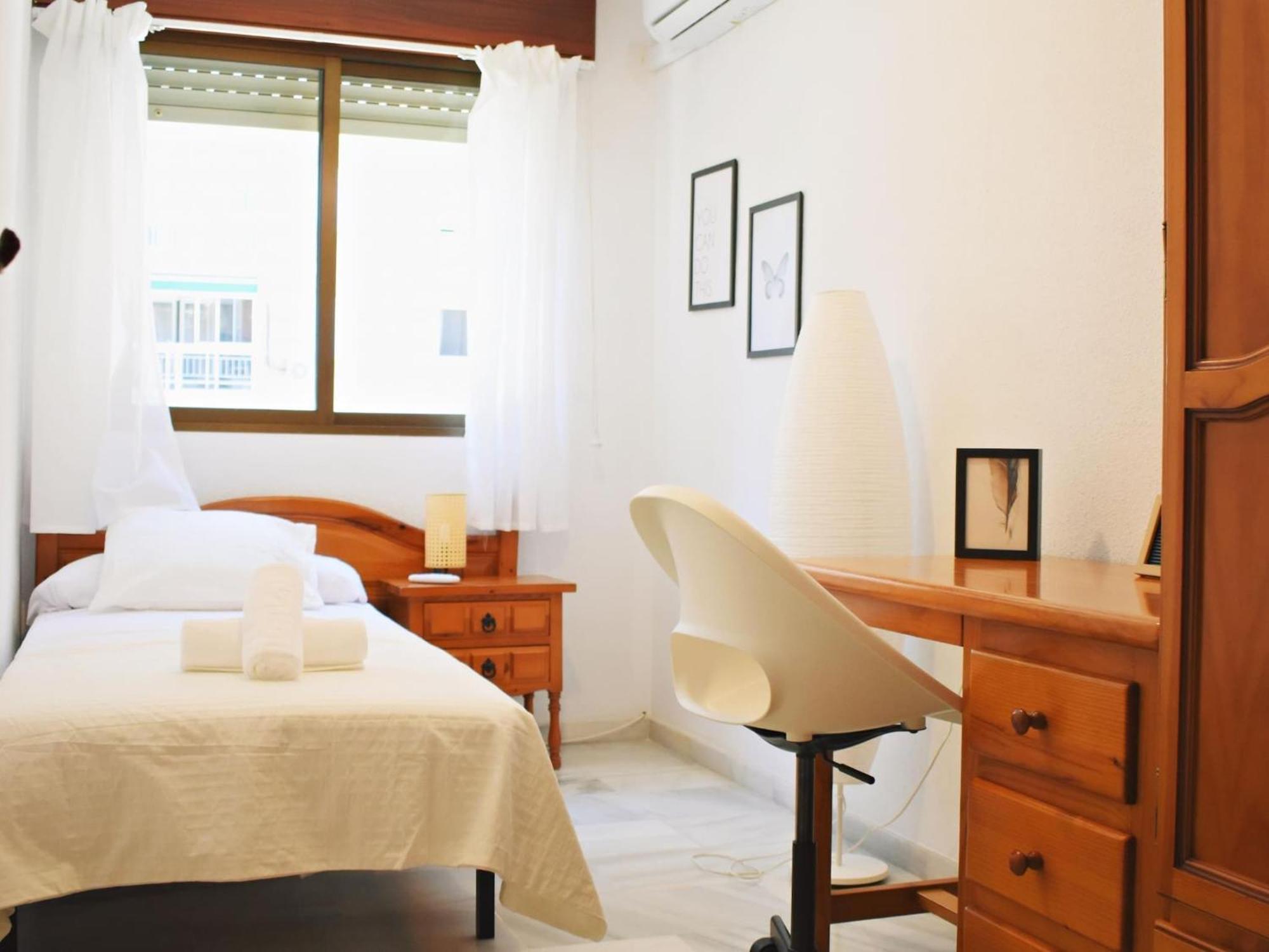 Amplio Y Luminoso Apartamento Cerca Del Centro Y La Playa Con Piscina Y Parking Privado 말라가 외부 사진