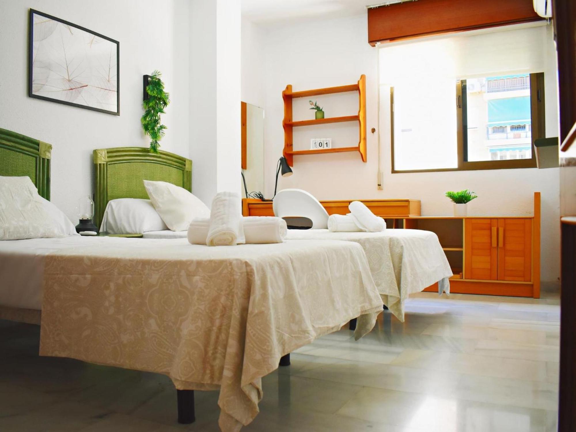 Amplio Y Luminoso Apartamento Cerca Del Centro Y La Playa Con Piscina Y Parking Privado 말라가 외부 사진